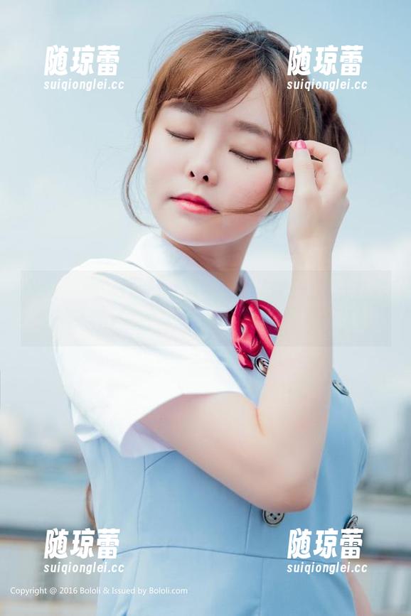 BoLoli菠萝社 - 抓住夏天的尾巴：猫九酱Sakura在泳池旁的原图摄影小心机！