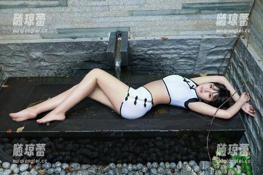 TuiGirl推女郎 - 分享黑色的梦——哈尼宝宝的作品集：有点烧脑，但我就是喜欢。