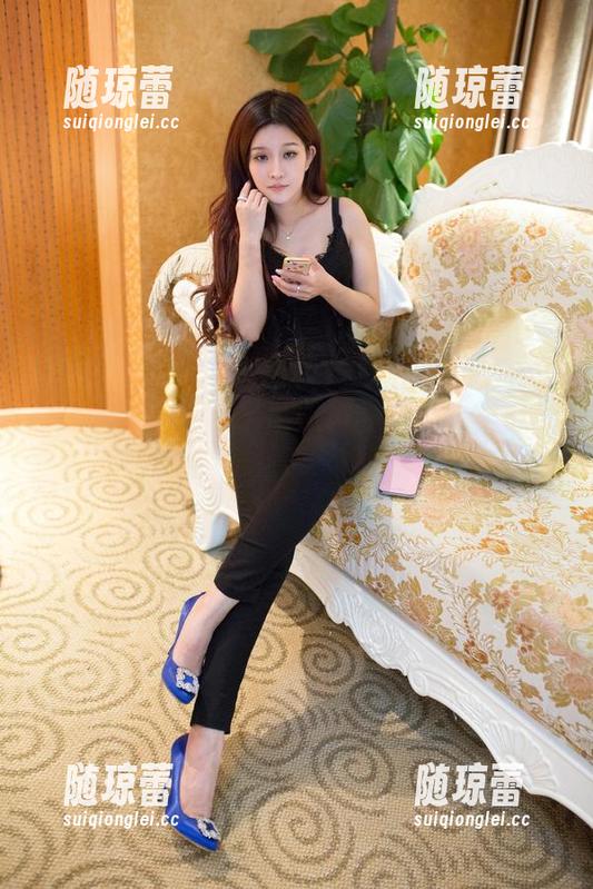 TuiGirl推女郎 - 王依萌的白丝作品分享，真是让人心情复杂