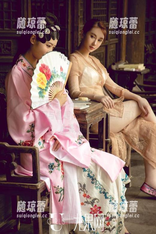 UGirls尤果网 - 跟着郝晴Grace的私拍合集，校服与童趣，气温渐升的瞬间让人心跳加速。