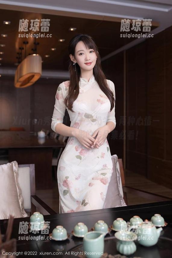 Xiuren秀人网-Elise谭晓彤 Xiuren秀人网 - 一头奶牛,两种心情——Elise谭晓彤的作品集必看!