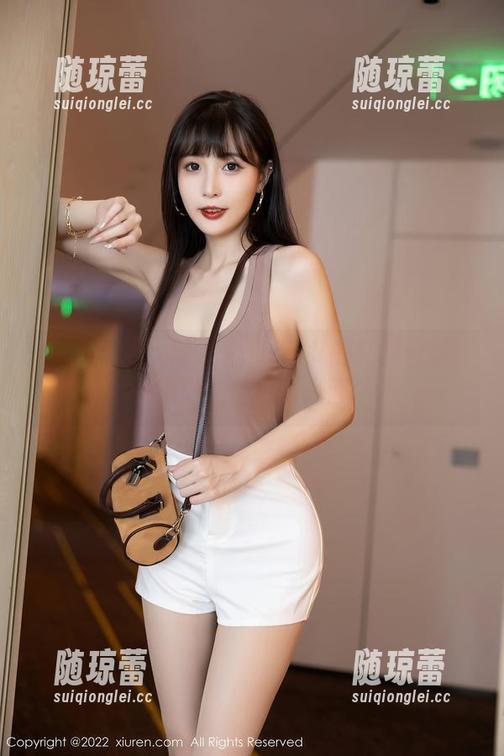 Xiuren秀人网 - Yuki鱼儿的制服合集：这一瞬间，仿佛时光都停了