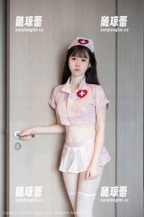 Xiuren秀人网 - 制服诱惑：乔漫妮mina的套图私拍时光