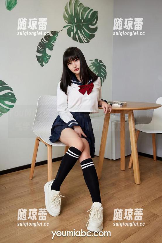 YouMi尤蜜荟 - 井上雪樱的最新原图，朝气学姐的闪耀秘密，准备好被撩了吗？