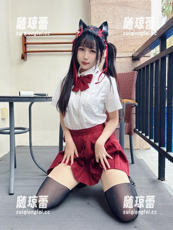 不呆猫与小m猫的天台奇遇——写真套图里的无限可能