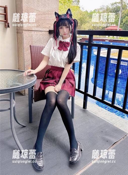 偷偷告诉你：不呆猫的美图礼服都是免费的！