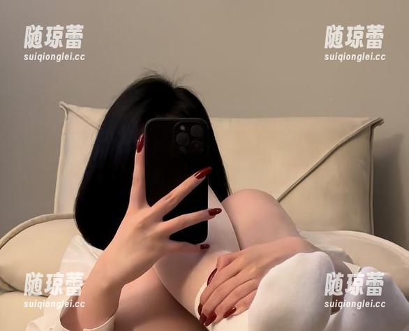 微密圈 - 图包来了！看保守的二舅妈的女仆，无圣光也能美得让人想要尖叫！