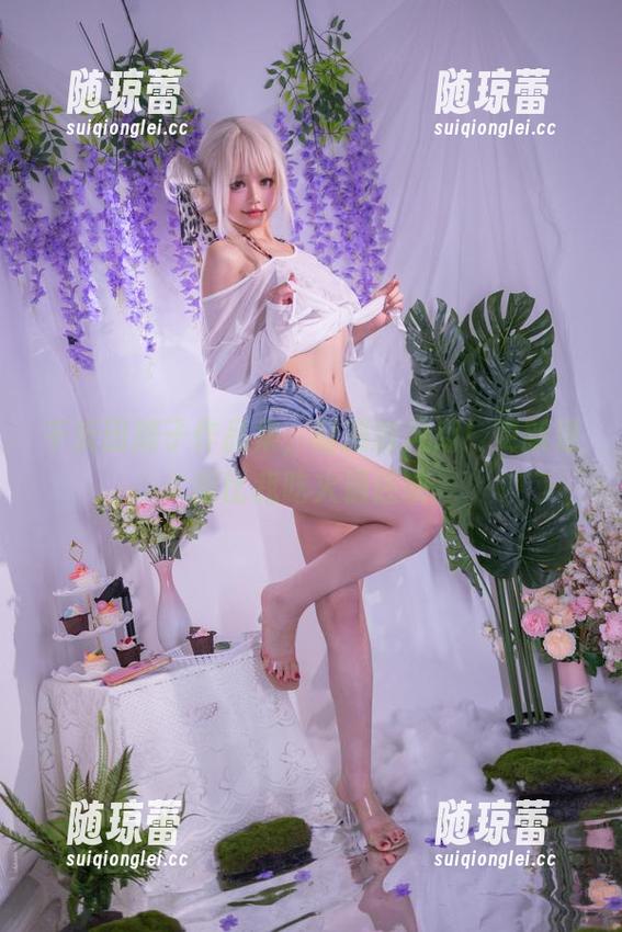 千反田鹿子作品集，制服新风潮！更新速度比我吃火锅还快
