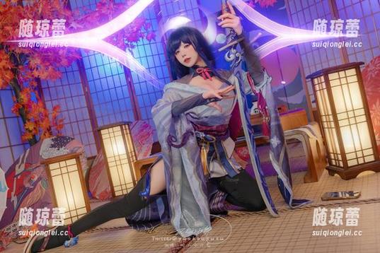 咬人小小兔 观看一场咬人小小兔的辣妹学院原图秀,原来她那么真实