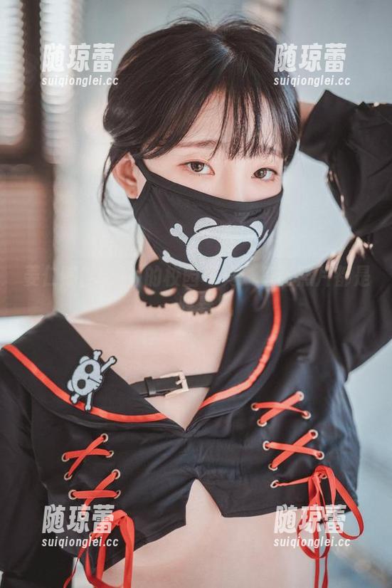 姜仁卿(강인경)的校园写真：每张照片都是一阵春风