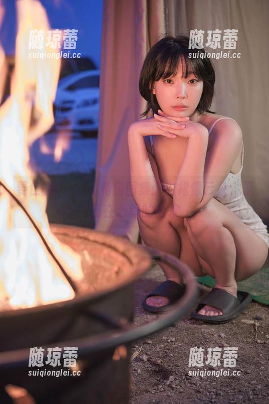姜仁卿(강인경)私房图集：白裙像云朵，飘荡在心间的柔软