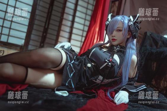 宫本樱最新写真集奥古斯特，光影交织中，谁能告诉我这到底在表达什么？