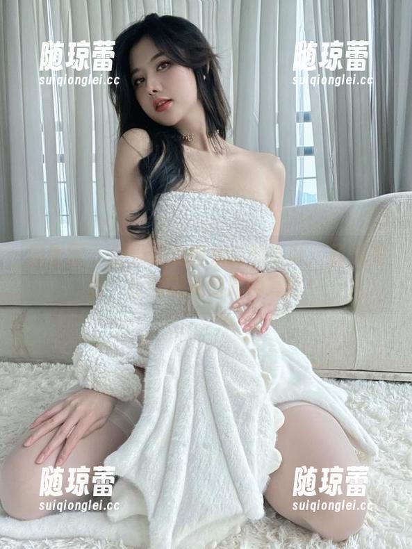 微密圈 - 感受就是阿朱啊的奉献：精选美图，长腿御姐的时尚宣言！