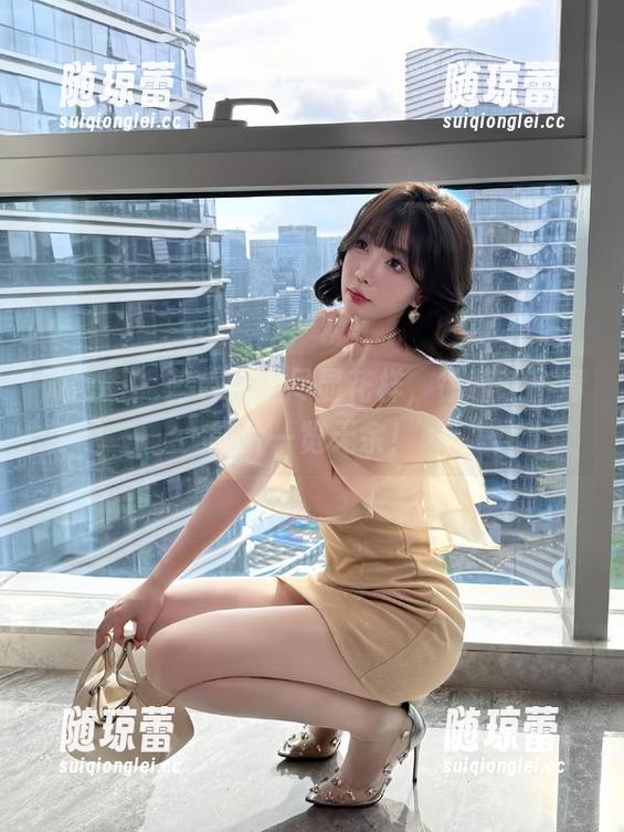 微密圈 - 蓝色妖姬尽显花样，徐莉芝高清图片一览无余！