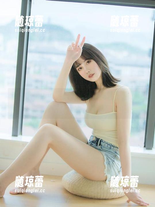 念雪ww 当“念雪ww”遇上泳装:高清原图,让你感觉比水还清凉!