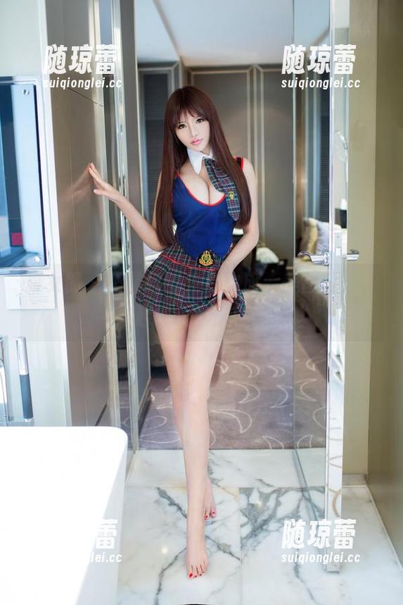 推女郎 - 王馨瑶的纯白之旅，美图更新，一起感受那份恬静吧