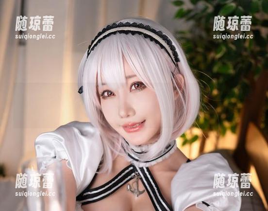 杨衣yangyi 杨衣yangyi白丝原图大放送:她那双袜子看上去像是有故事,结果……我记得那天我还没吃午饭呢!