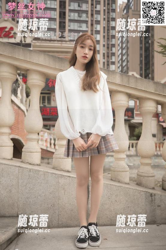 梦丝女神 - 魏婷婷的旗袍图包，全新解锁女神的优雅与俏皮！