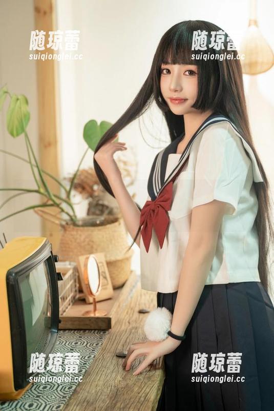爆机少女喵小吉的定制写真：最强冰雪组合，梦幻与现实的交织