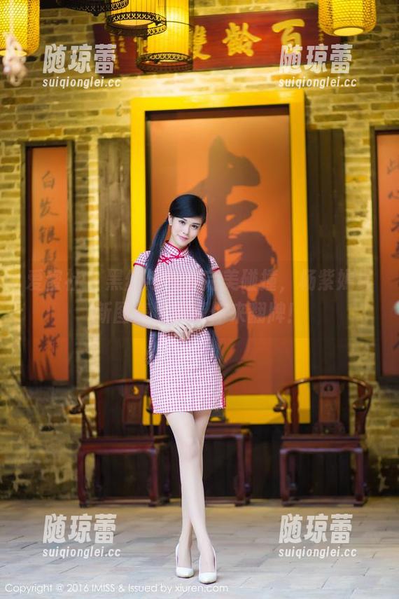 爱蜜社 - 黑丝与气质完美碰撞，杨紫嫣最新图集更新等你来翻牌！