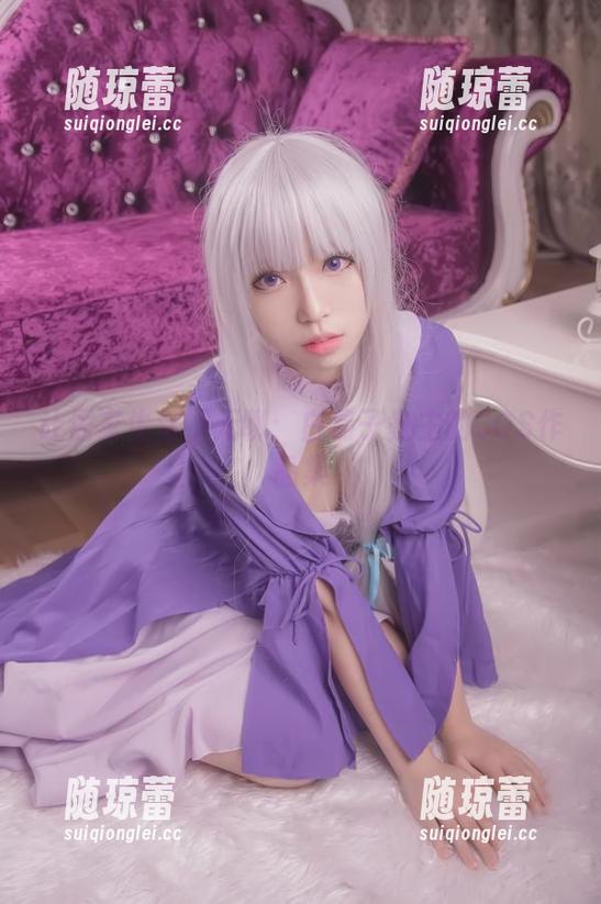 让居家生活不无聊：白易子教主的COS作品集