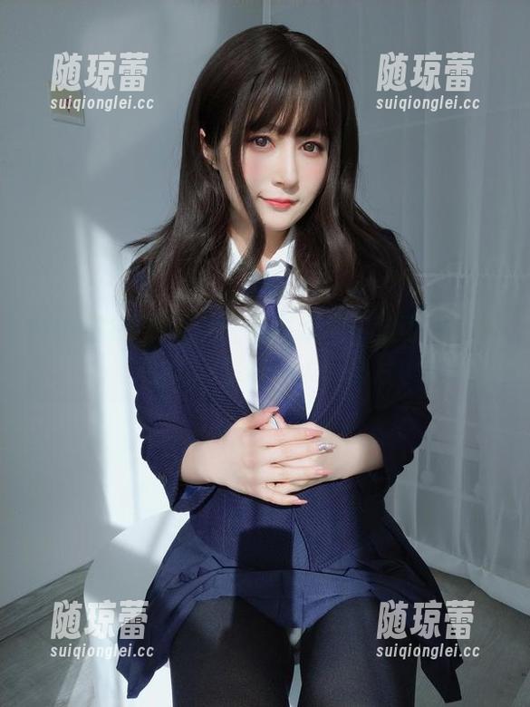 在白银81的无圣光细腻瞬间：这可不是普通的2023Fantia图片