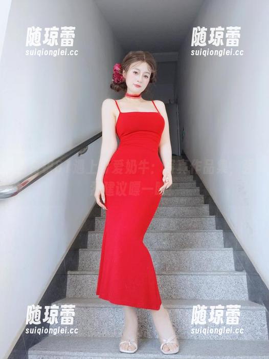 当白银81遇上可爱奶牛：写真作品集，强烈建议瞟一眼！