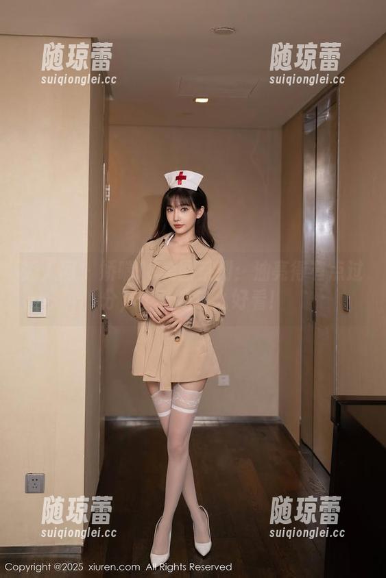 秀人网 - 娇喘JC美图系列：油亮得有点过分，但就是这么好看！