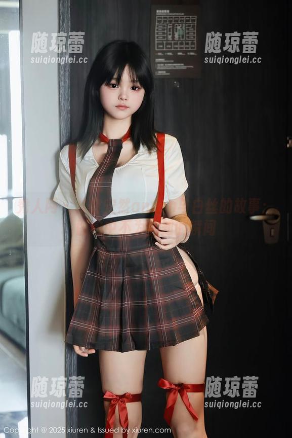 秀人网 - 从容安然anran与白丝的故事：图包中不为人知的瞬间