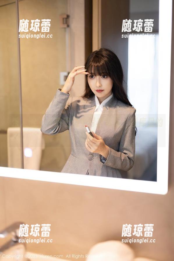秀人网 - 小热巴奶牛写真标配，图库里的小确幸！