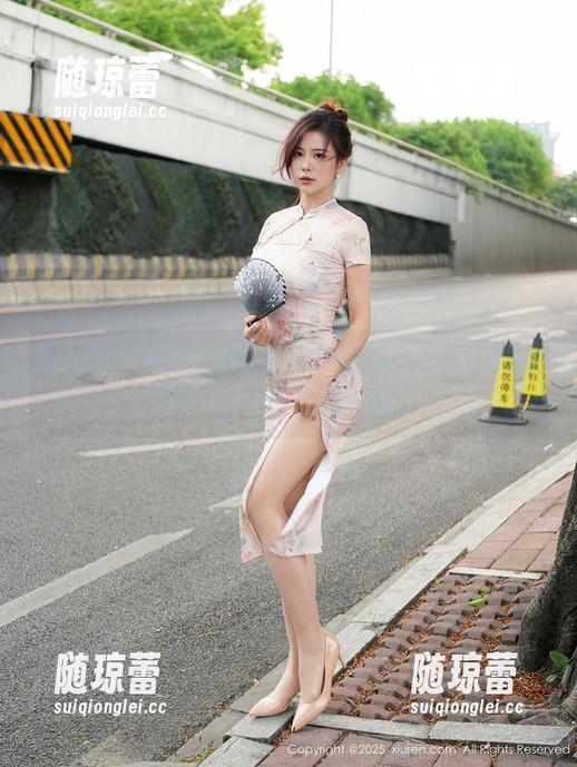 秀人网 - 棉袜的诱惑：小薯条nienie的最新写真作品值得一瞧！