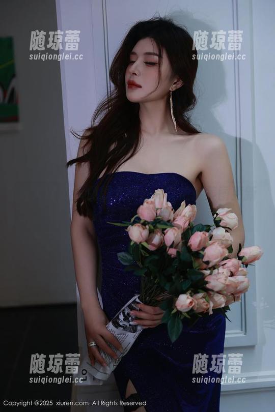秀人网 - 又见戴允祺zoe自拍！美图更新让生活充满色彩