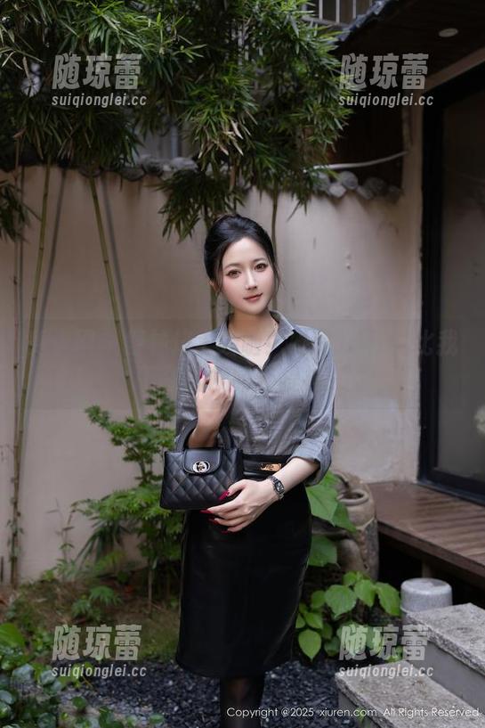 秀人网 - 舒林培上线啦！她的JK作品比我下午的咖啡还提神。
