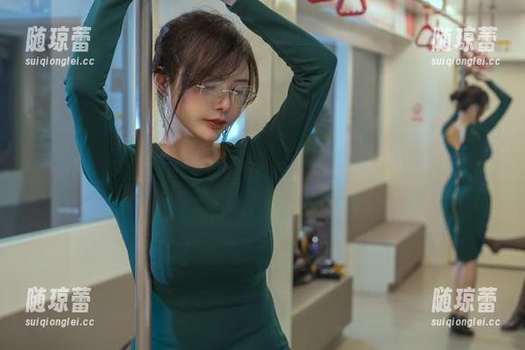 来吧，下载秋和柯基的蕾丝合集，给你满满的秋日气息！