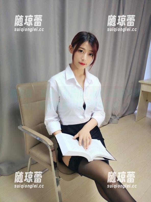 微密圈 - 跟随羊小雪juvia进入万圣节梦幻：原图图包，让你回味无穷！