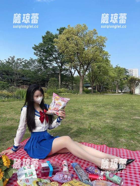 微密圈 - 下载软妹小九九的图包：你朋友圈里的秘密资源都在这里！