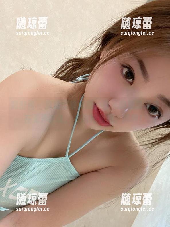 微密圈 - 高清雪怡妹纸，今天的温顺好像在无声诉说：来抱抱我吧，嘿嘿！