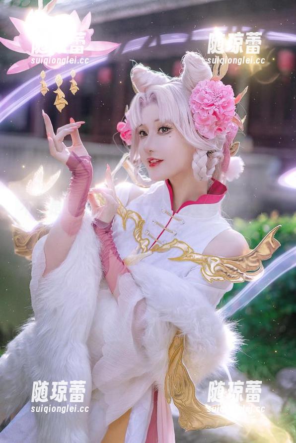 不只是睡衣，露儿大魔王的全套作品让人想深夜聊天