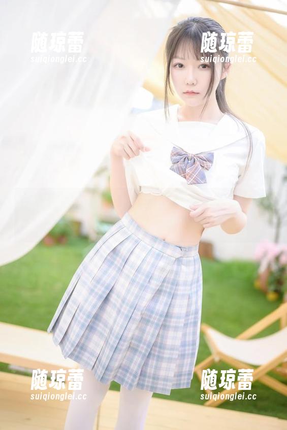 在线资源：香草喵露露黑色西装的神秘诱惑，来盘一盘！